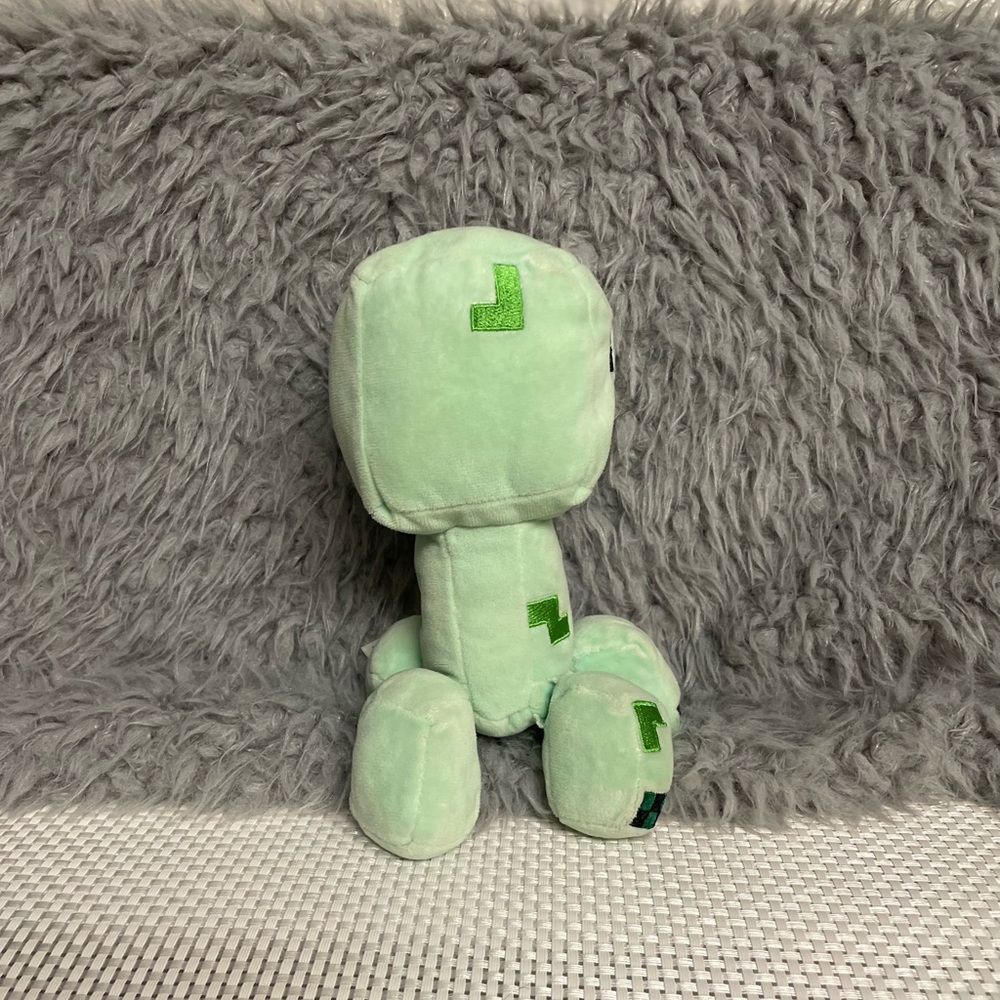 Minecraft Creeper plush EUC - Picture 4 of 6